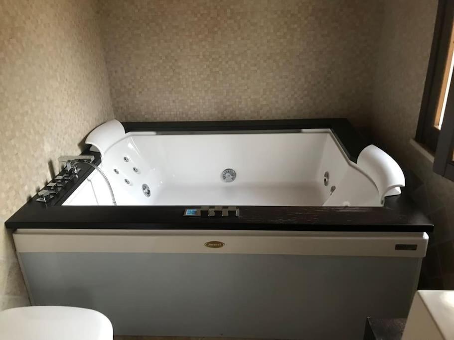 Villa Parisi Luxury Italian Villa 파노 외부 사진